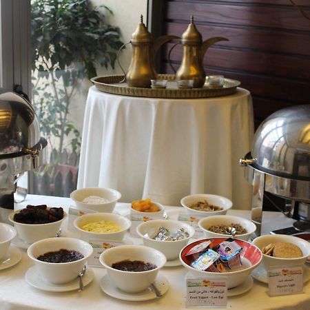 Coral Beirut Al Hamra Hotel Екстер'єр фото