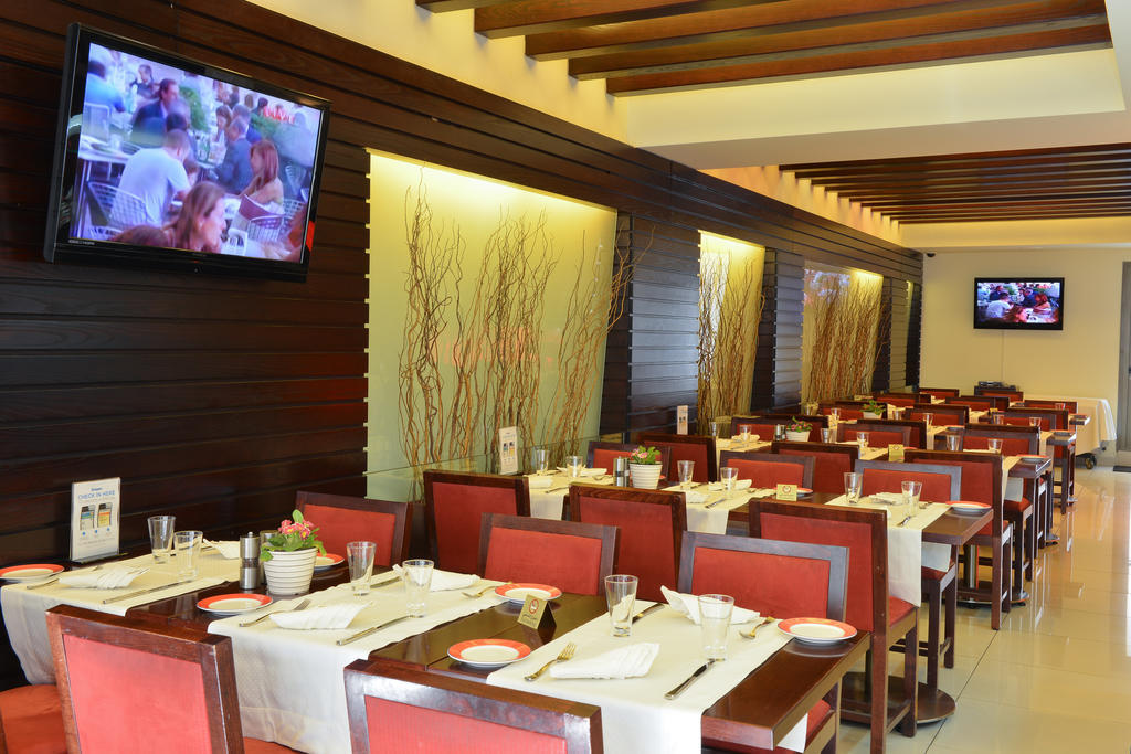 Coral Beirut Al Hamra Hotel Екстер'єр фото