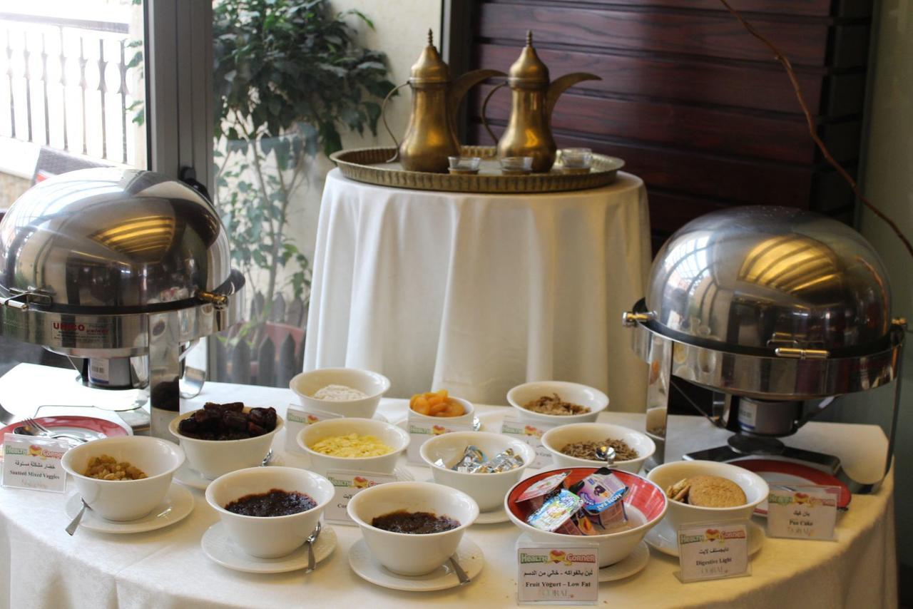 Coral Beirut Al Hamra Hotel Екстер'єр фото