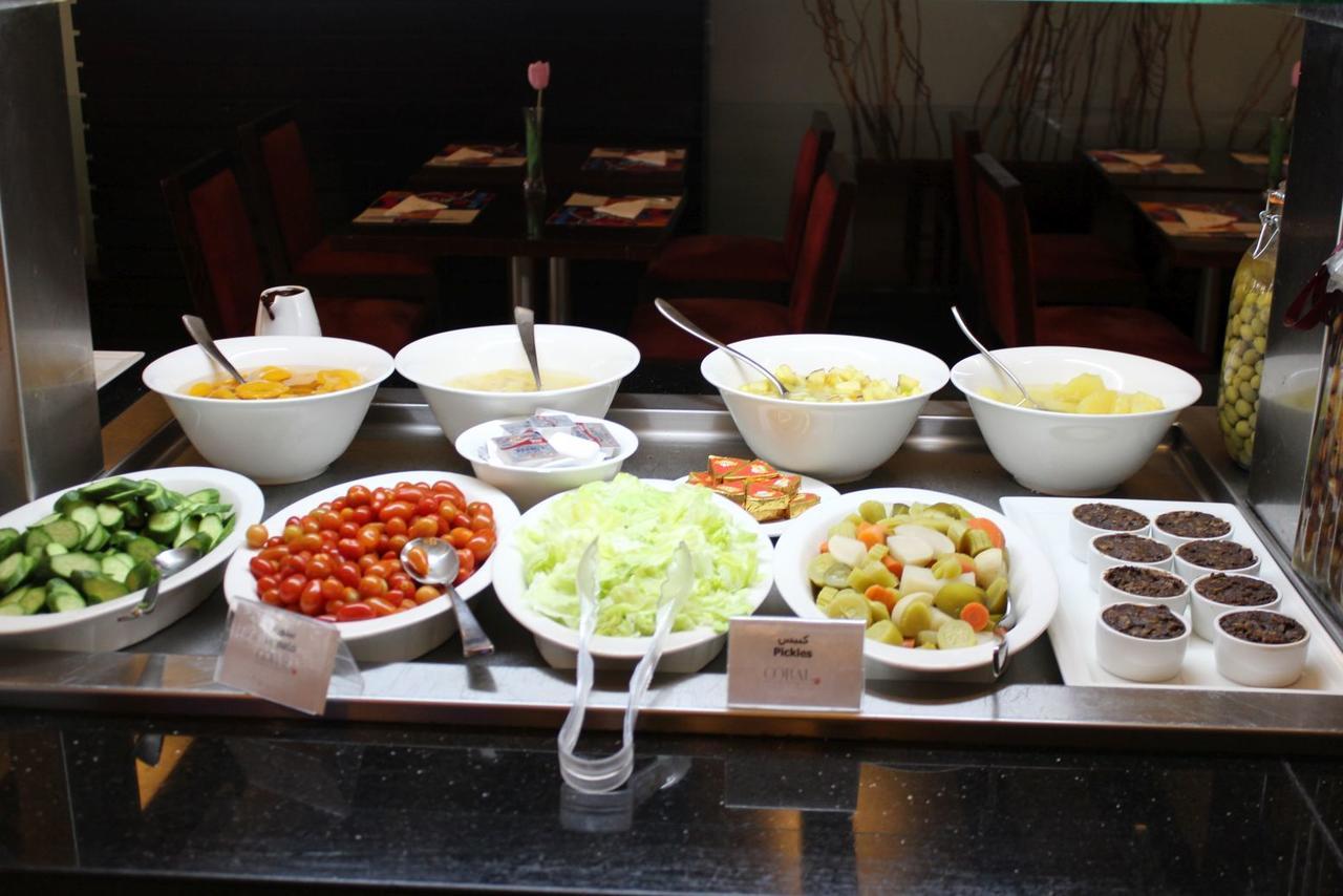 Coral Beirut Al Hamra Hotel Екстер'єр фото