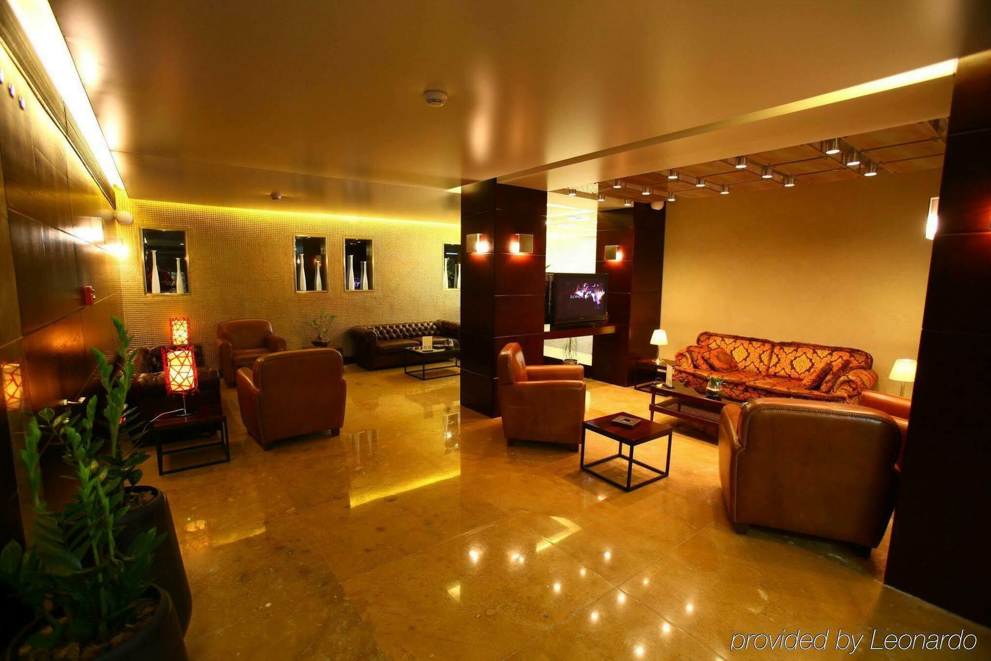 Coral Beirut Al Hamra Hotel Інтер'єр фото