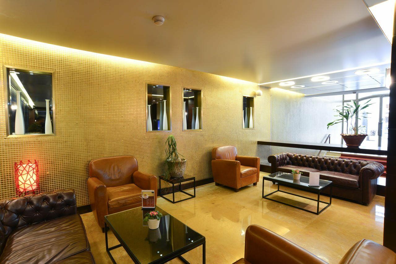 Coral Beirut Al Hamra Hotel Екстер'єр фото